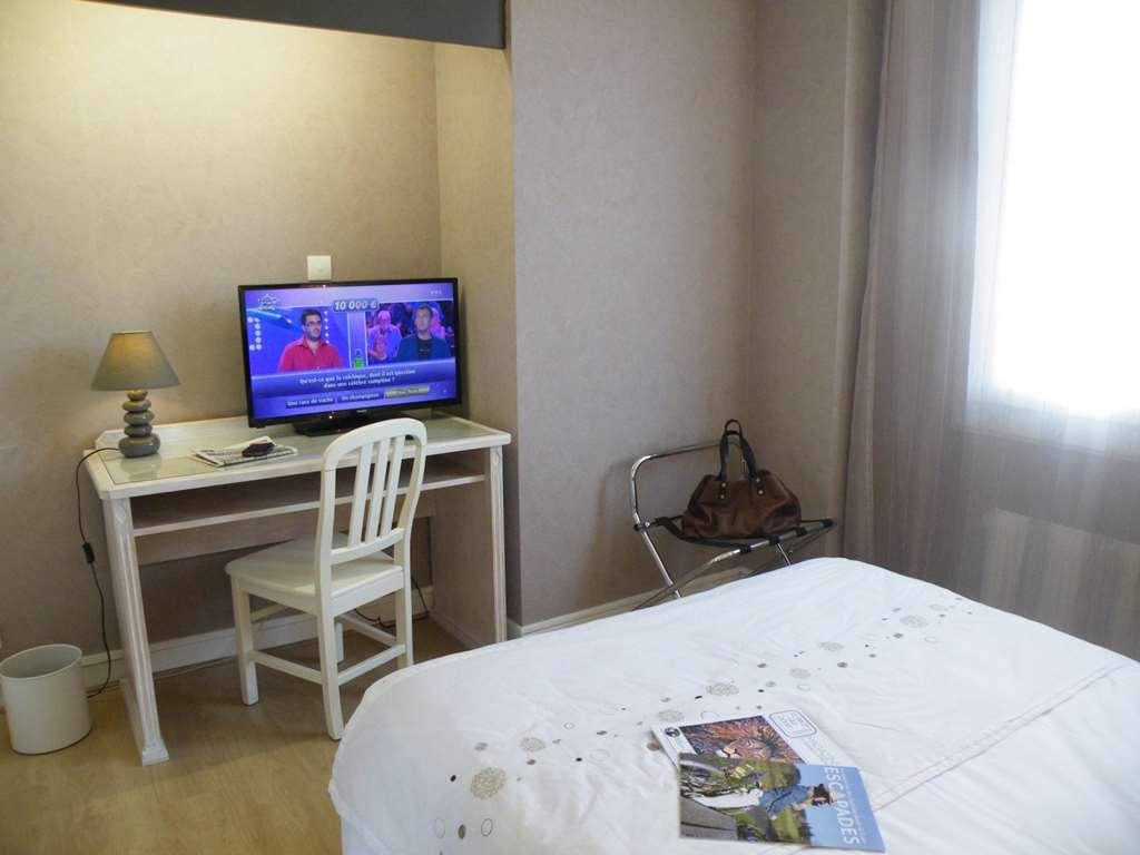 Brit Hotel Roanne - Le Grand Hotel ห้อง รูปภาพ
