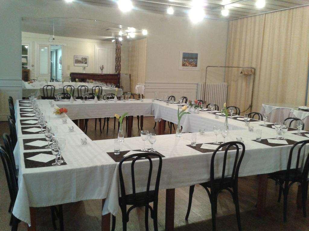 Brit Hotel Roanne - Le Grand Hotel ร้านอาหาร รูปภาพ