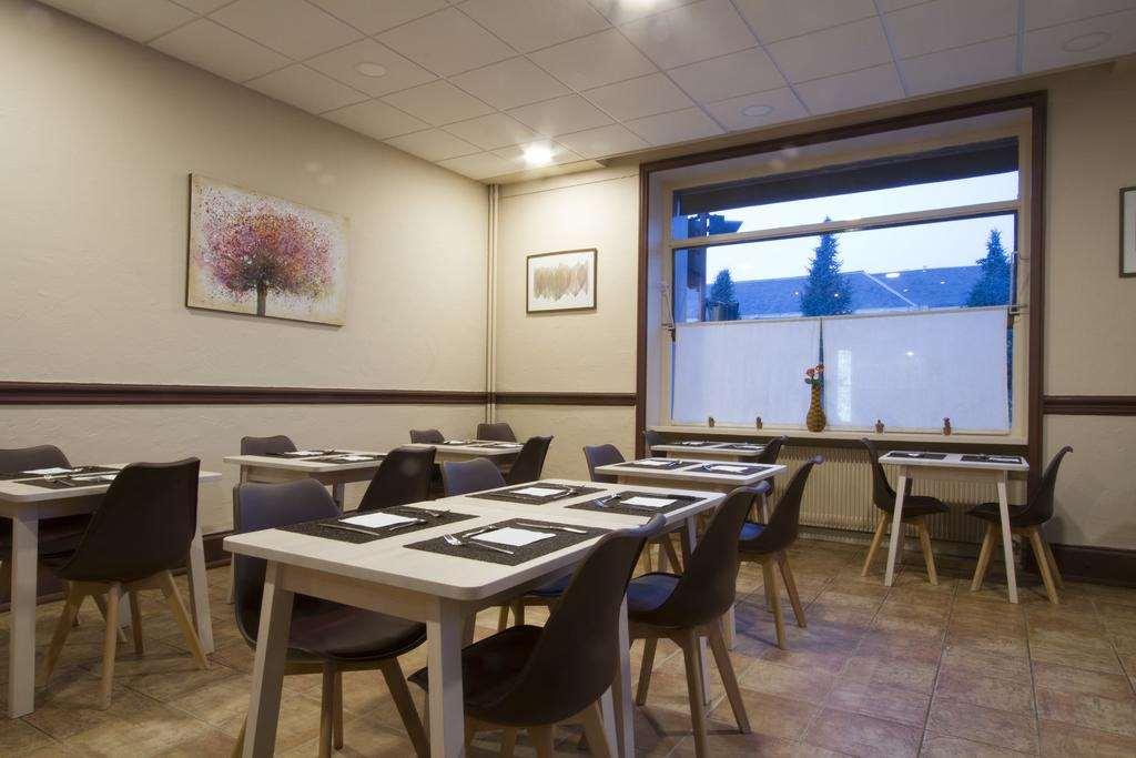 Brit Hotel Roanne - Le Grand Hotel ร้านอาหาร รูปภาพ