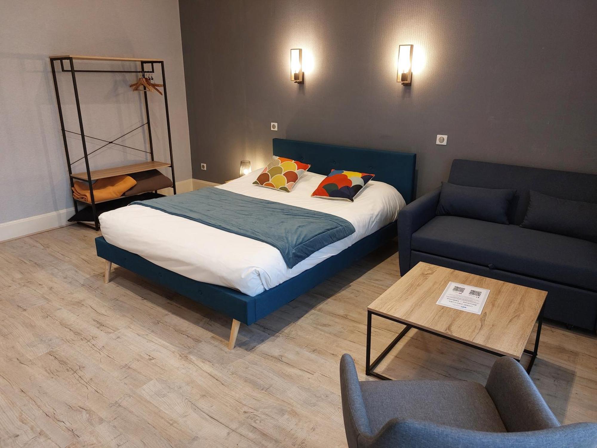 Brit Hotel Roanne - Le Grand Hotel ภายนอก รูปภาพ