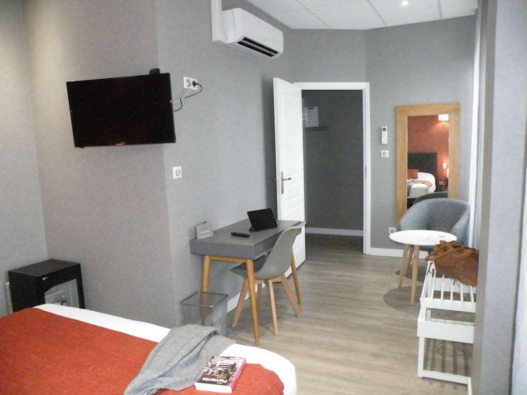 Brit Hotel Roanne - Le Grand Hotel ห้อง รูปภาพ